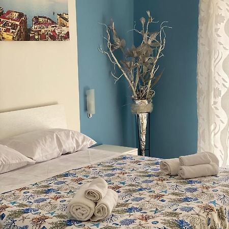 Falu Napoli Centro Hotel Bagian luar foto