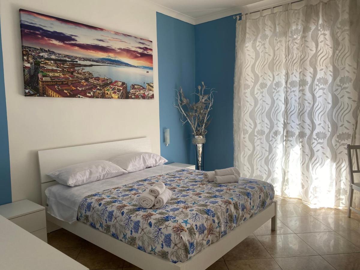 Falu Napoli Centro Hotel Bagian luar foto